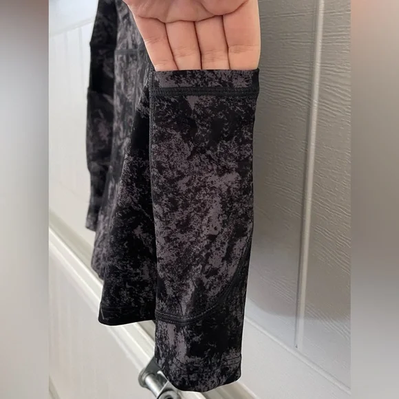 The Gym People Women Marble Flat Front High Waist Gray Yoga Shorts Size S - Picture 4 of 8